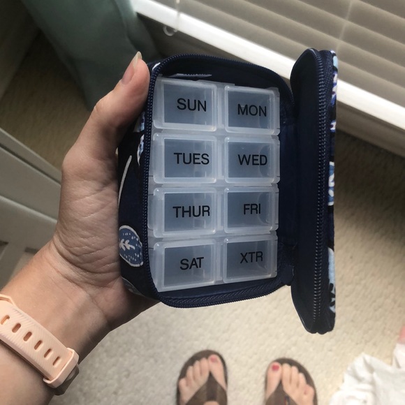 Travel case - Picture 2 of 3